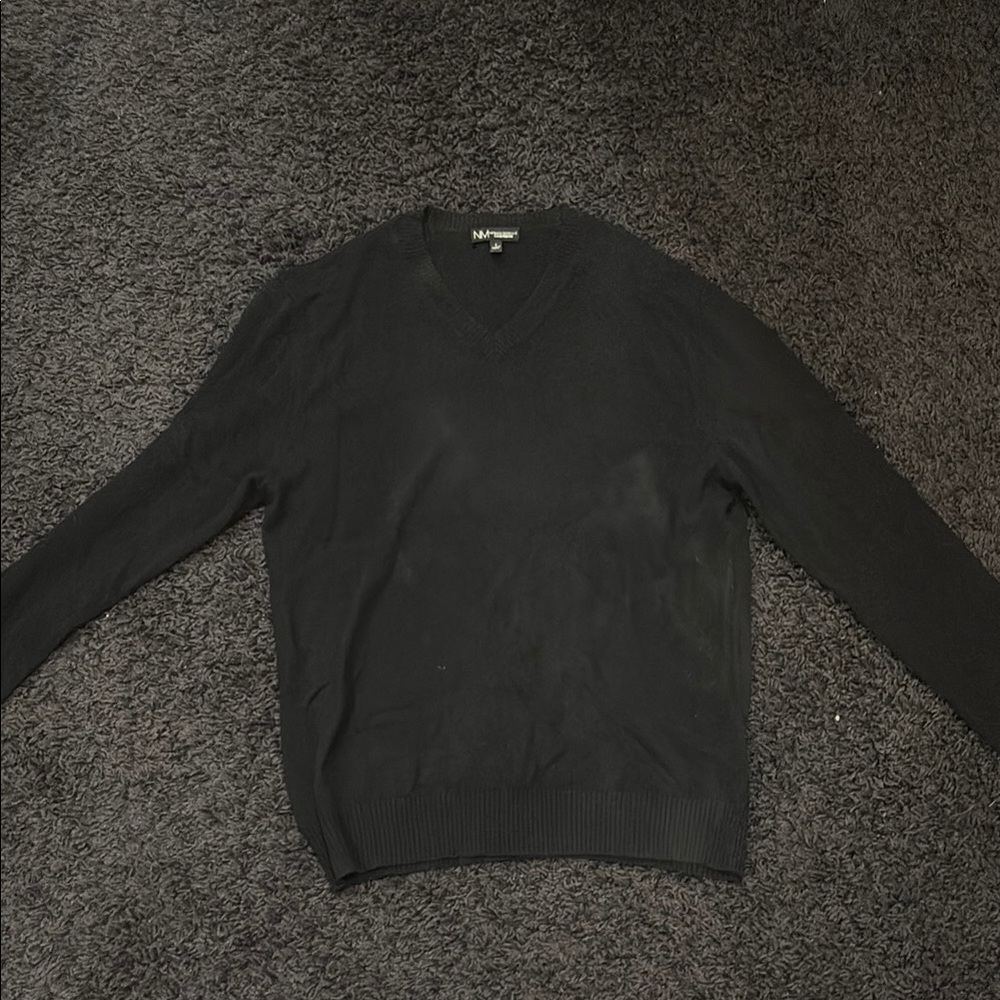 Neiman Marcus Men's Black V-Neck Cashmere Sweater